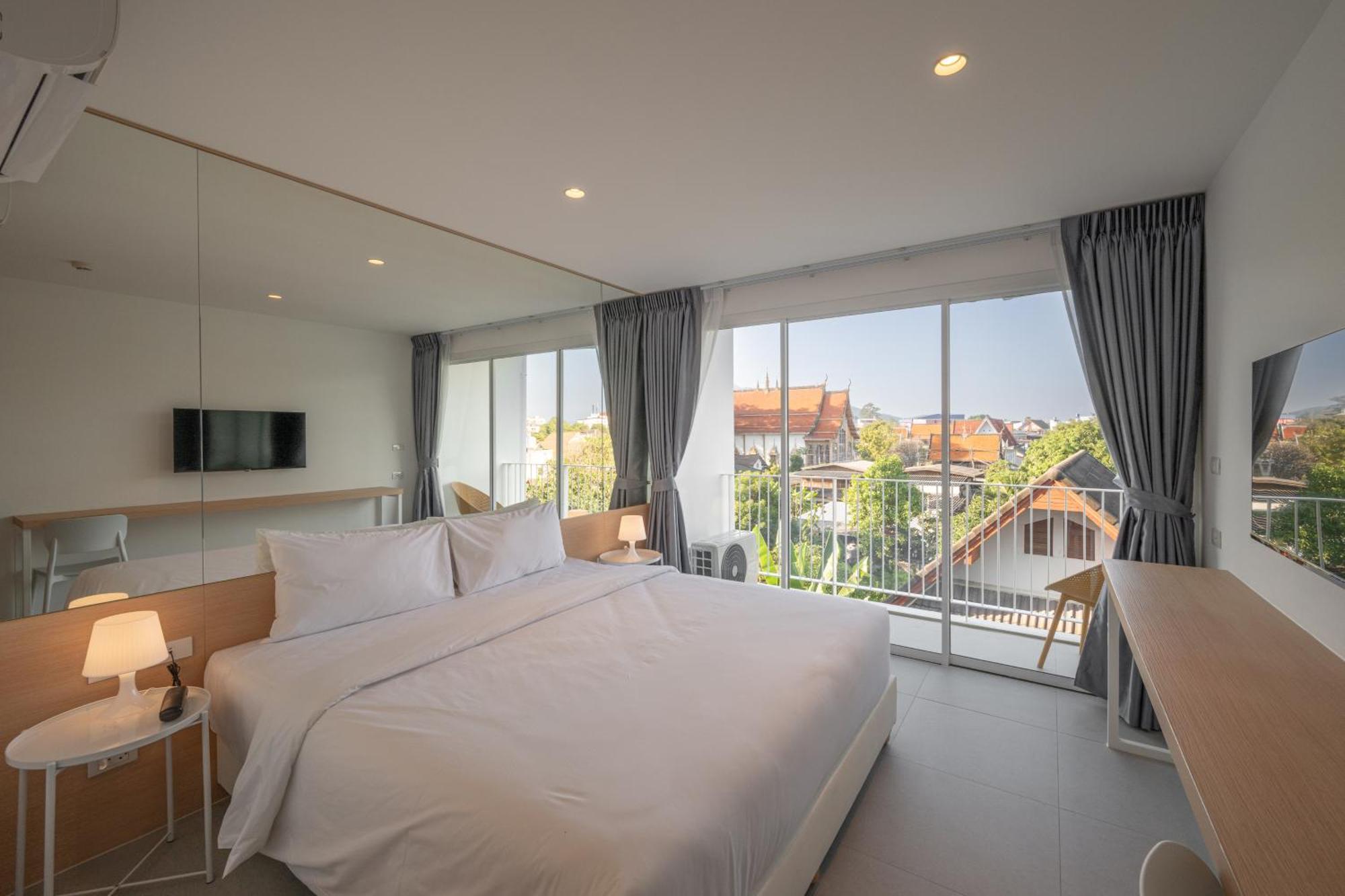 Lis Hotel Chiangmai Chiang Mai Dış mekan fotoğraf