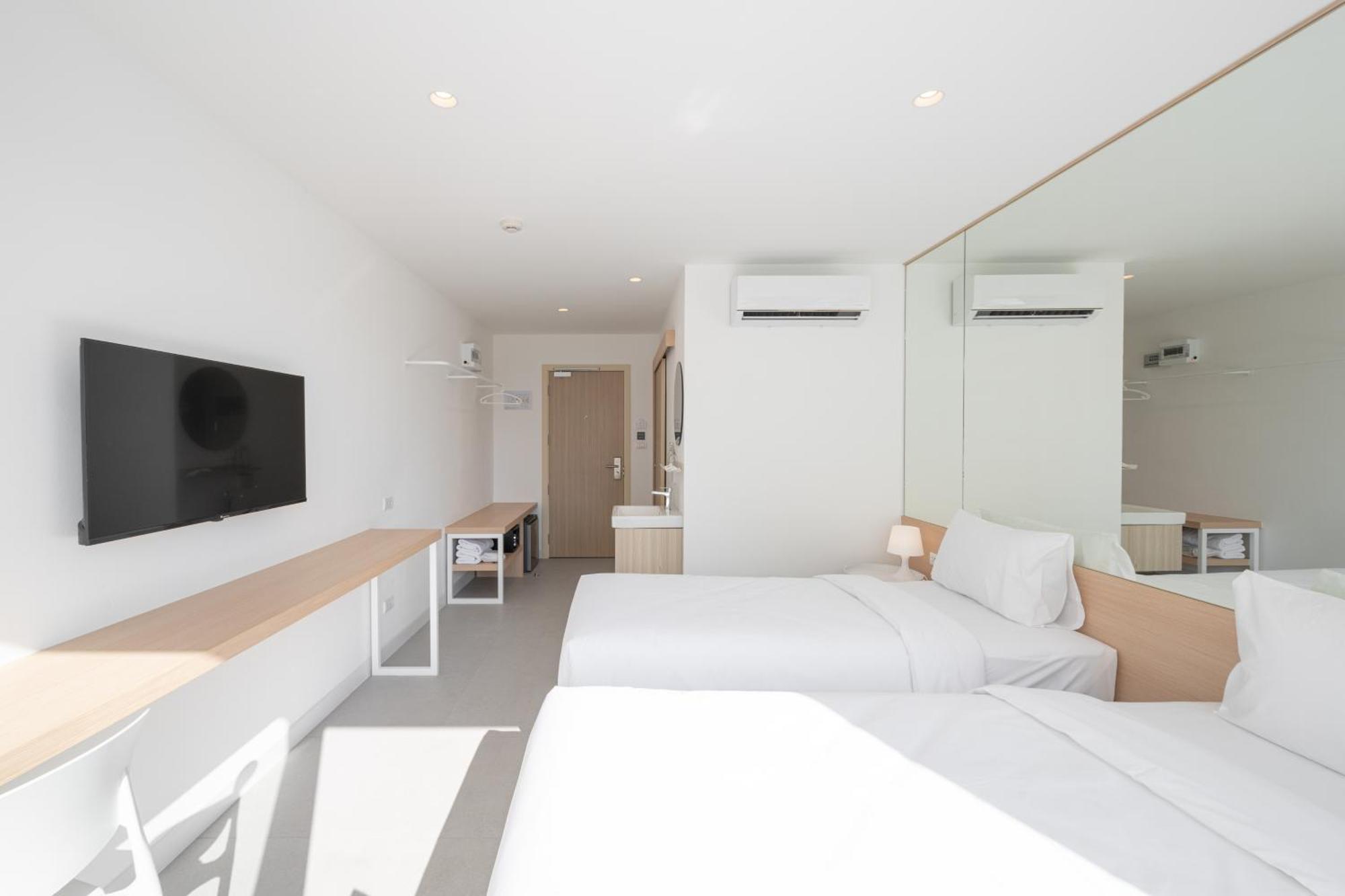 Lis Hotel Chiangmai Chiang Mai Dış mekan fotoğraf